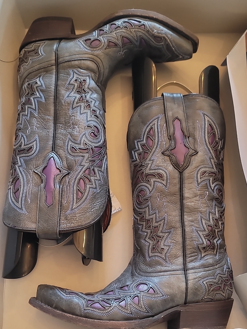 Luchesse Leather Western Boots - Classic Cowboy Style